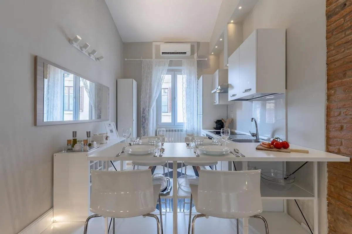 4Season Flat 2 Bedrooms 10 Min Walk From The Cathedral Florence Italy