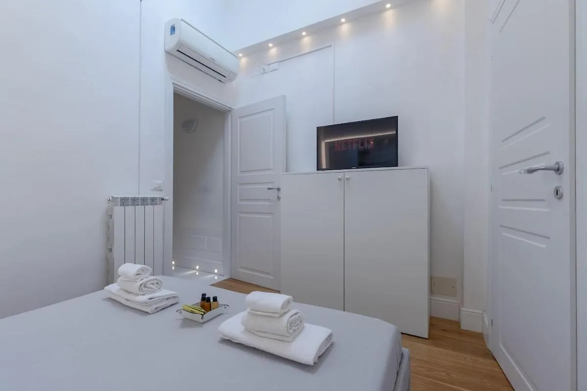 4Season Flat 2 Bedrooms 10 Min Walk From The Cathedral Florence Apartment