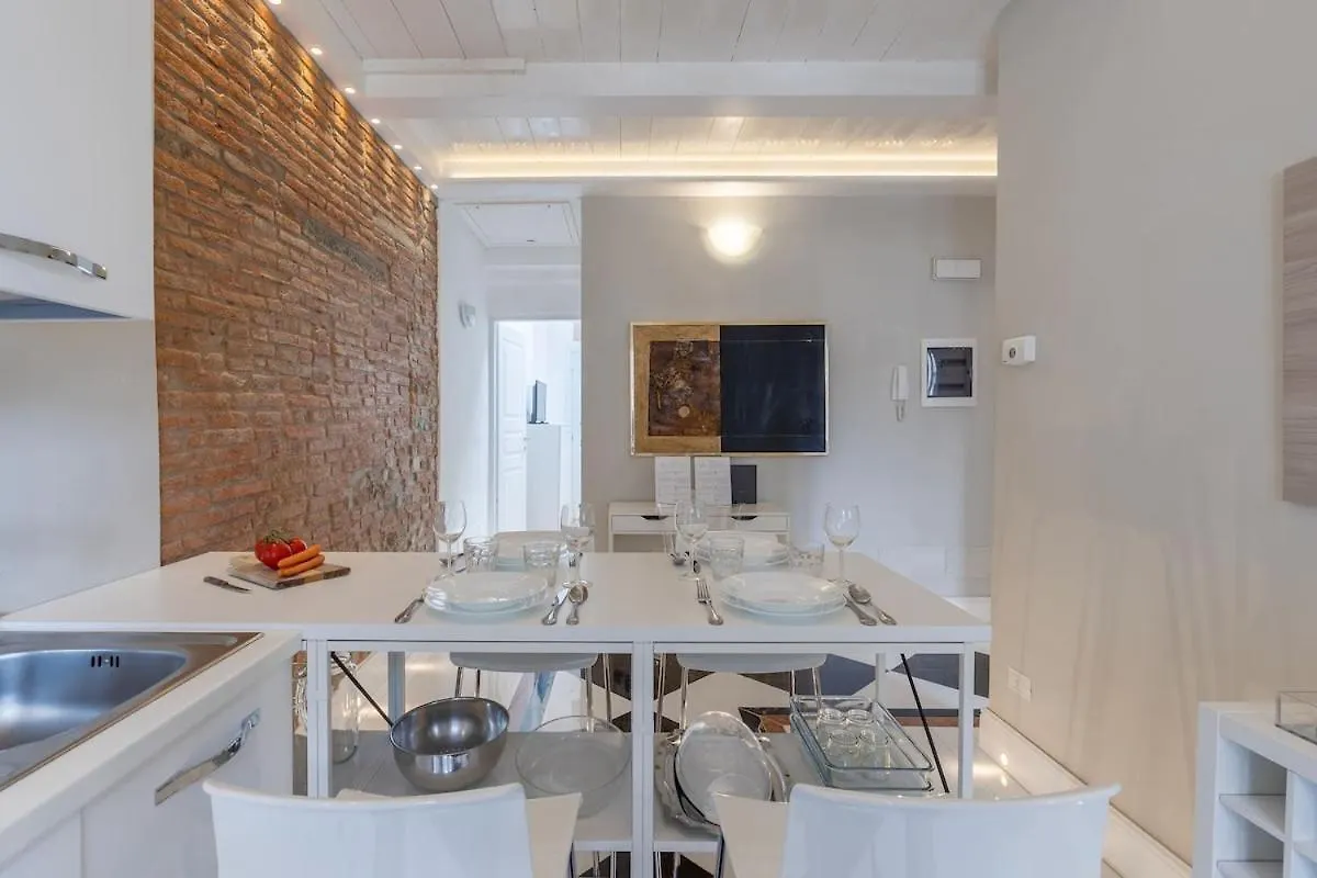 4Season Flat 2 Bedrooms 10 Min Walk From The Cathedral Florence